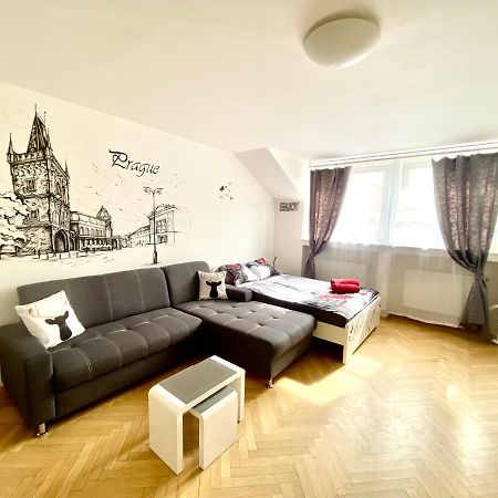 Fantastic Apartment In The City Center Prag Exteriör bild