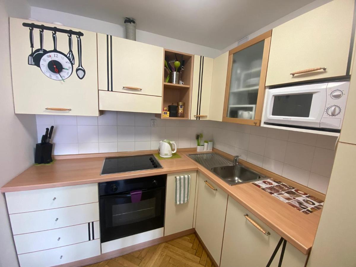 Fantastic Apartment In The City Center Prag Exteriör bild